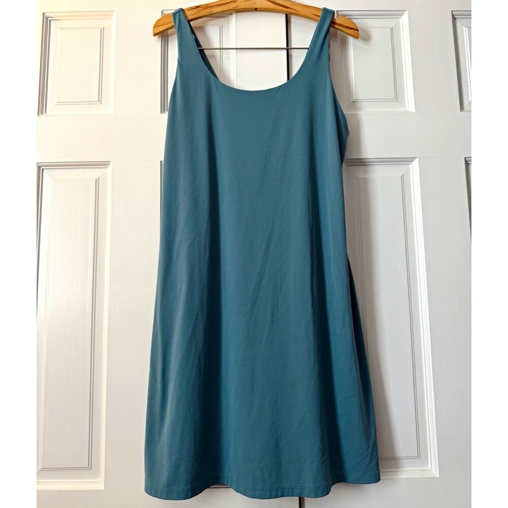 Patagonia Women's Maipo Active Dress w/ Built-In Shorts Size L Blue Sage